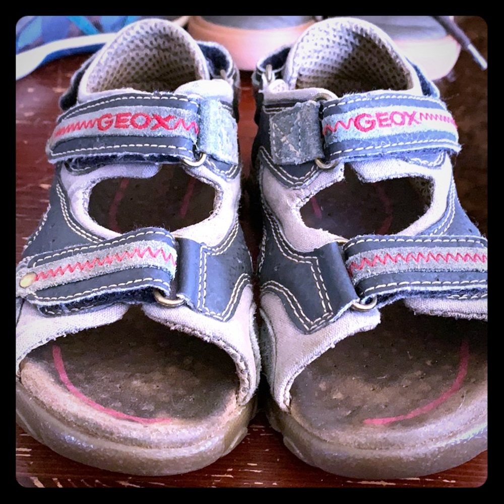 GEOX Respira Boys Sandals sz 10 SUPER COMFY!